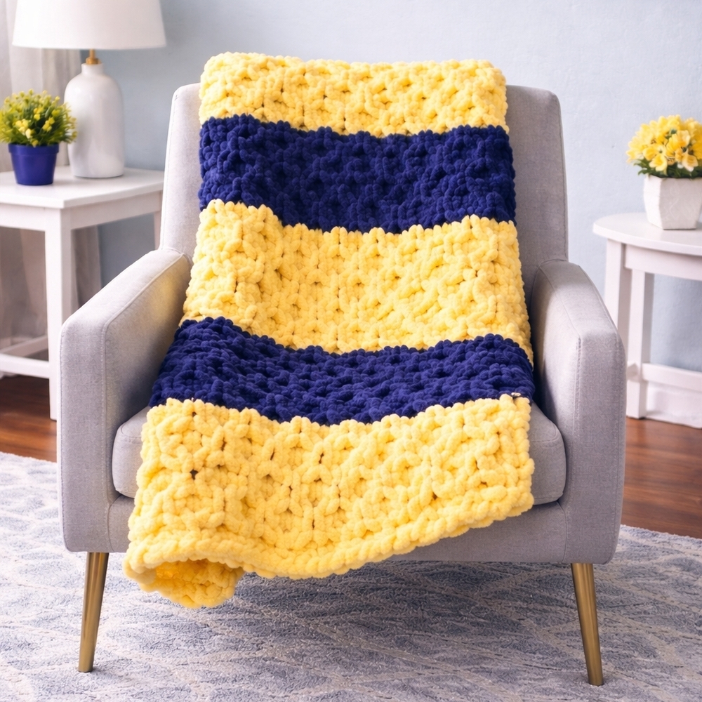 Cozy Chunky Knit Throw Blanket in Yellow & Navy